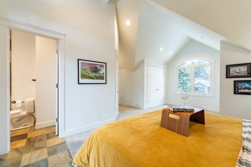 5227 Carney Road Nw, Calgary, AB - Indoor