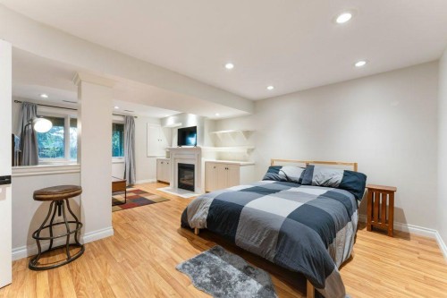 5227 Carney Road Nw, Calgary, AB - Indoor Photo Showing Bedroom