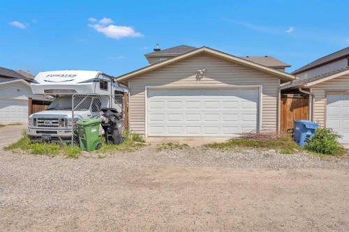 115 Evermeadow Avenue Sw, Calgary, AB - Outdoor