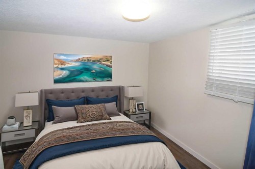 7012 Bowness Road Nw, Calgary, AB - Indoor Photo Showing Bedroom