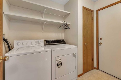 133 Riverview Park Se, Calgary, AB - Indoor Photo Showing Laundry Room