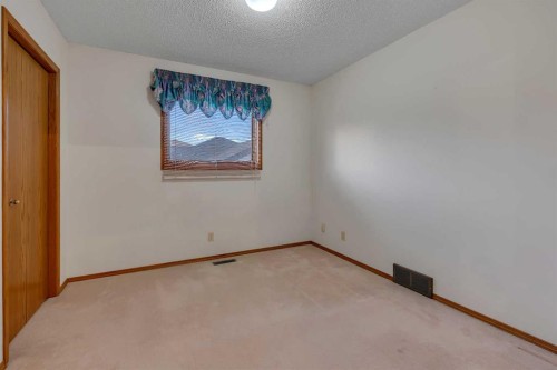 133 Riverview Park Se, Calgary, AB - Indoor Photo Showing Other Room