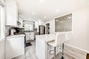 6712 23 Avenue Ne, Calgary, AB  - Indoor Photo Showing Kitchen 