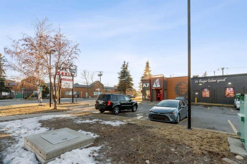 105-15320 Bannister Road Se, Calgary, AB - Outdoor