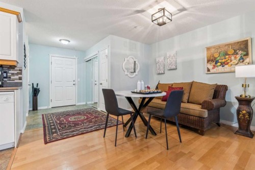 105-15320 Bannister Road Se, Calgary, AB - Indoor Photo Showing Other Room