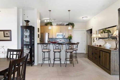 305-37 Prestwick Drive Se, Calgary, AB - Indoor Photo Showing Other Room