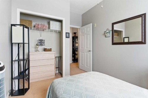305-37 Prestwick Drive Se, Calgary, AB - Indoor Photo Showing Bedroom