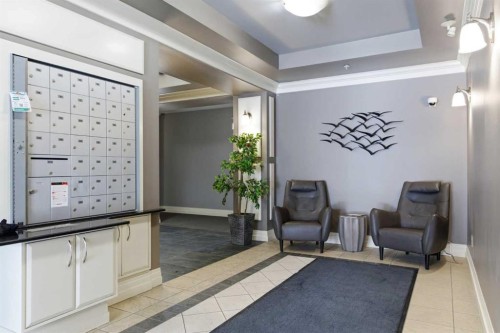 305-37 Prestwick Drive Se, Calgary, AB - Indoor Photo Showing Other Room
