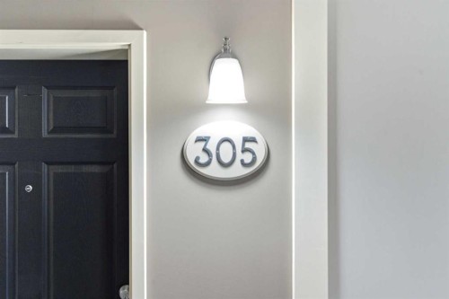 305-37 Prestwick Drive Se, Calgary, AB - Indoor Photo Showing Other Room