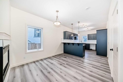 2006 37 Street Se, Calgary, AB - Indoor Photo Showing Kitchen