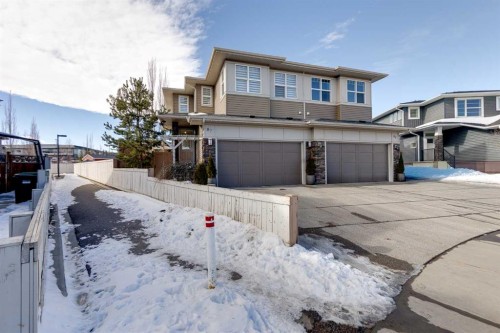 87 Evanswood Circle Nw, Calgary, AB - Outdoor With Facade
