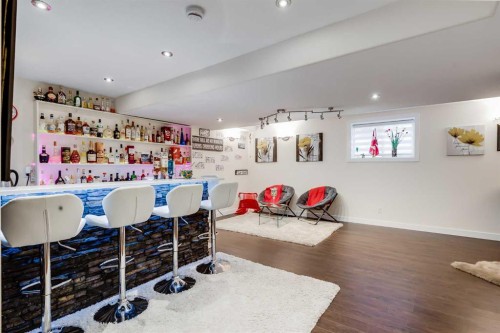 87 Evanswood Circle Nw, Calgary, AB - Indoor