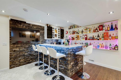 87 Evanswood Circle Nw, Calgary, AB - Indoor