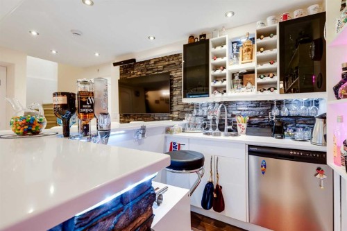 87 Evanswood Circle Nw, Calgary, AB - Indoor