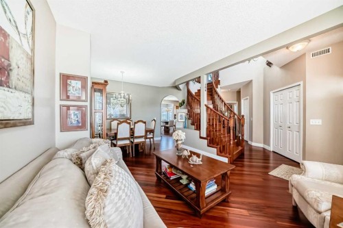 232 Coral Keys Place Ne, Calgary, AB - Indoor Photo Showing Living Room