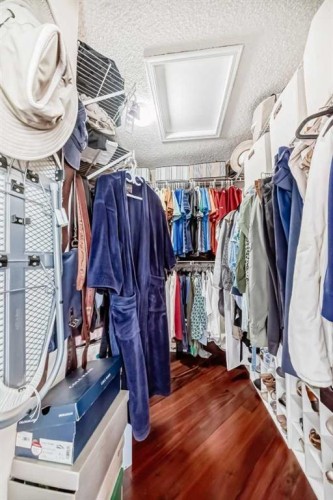 232 Coral Keys Place Ne, Calgary, AB - Indoor With Storage