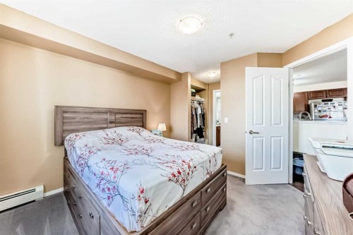 1219-8 Bridlecrest Drive Sw, Calgary, AB - Indoor Photo Showing Bedroom