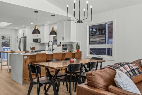 157 Cougar Point Road, Canmore, AB - Indoor