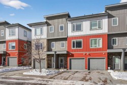 2105-5305 32 Avenue SW Calgary, AB T3E 8A2
