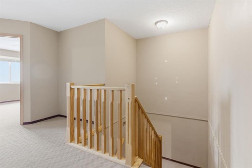 207-323 Fourth Avenue, Strathmore, AB - Indoor Photo Showing Other Room