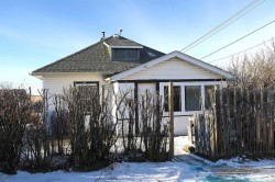 407 4 Avenue  Gleichen, AB T2K 0K4