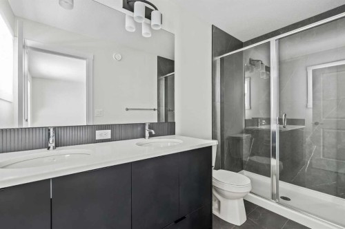82 Herron Common Ne, Calgary, AB - Indoor Photo Showing Bathroom