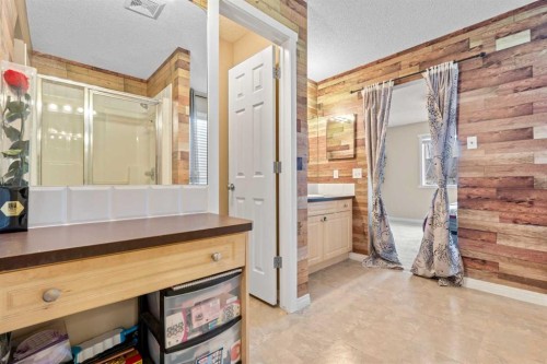 332 Oakmere Way, Chestermere, AB - Indoor Photo Showing Other Room