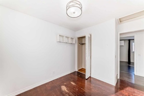 212 78 Avenue Ne, Calgary, AB - Indoor Photo Showing Other Room