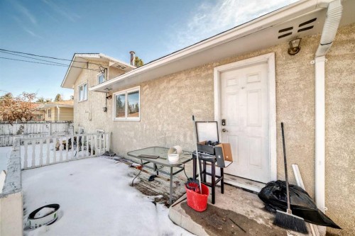 212 78 Avenue Ne, Calgary, AB - Outdoor With Exterior