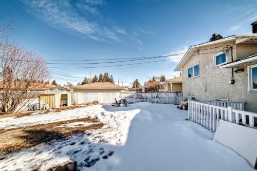 212 78 Avenue Ne, Calgary, AB - Outdoor