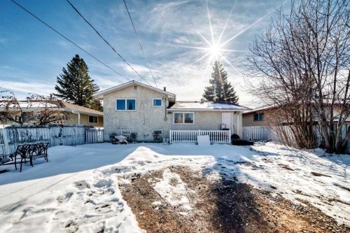 212 78 Avenue Ne, Calgary, AB - Outdoor