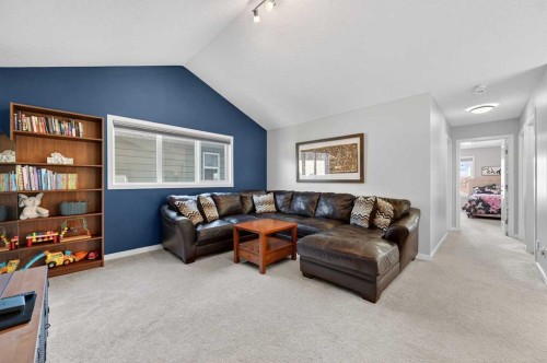 242 Mahogany Passage Se, Calgary, AB - Indoor Photo Showing Living Room