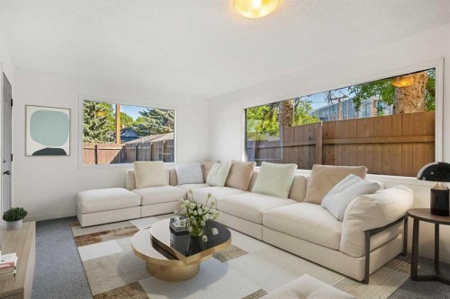1640 15 Street Se, Calgary, AB - Indoor Photo Showing Living Room