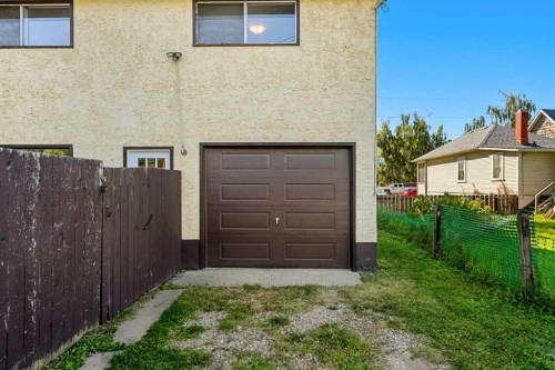 1640 15 Street Se, Calgary, AB - Outdoor With Exterior
