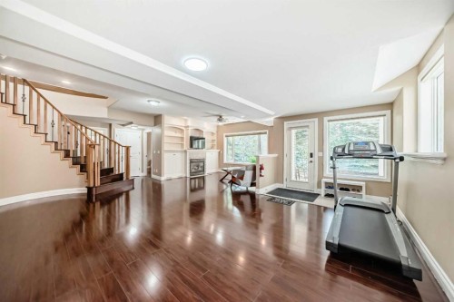 29 Simcoe Gate Sw, Calgary, AB - Indoor