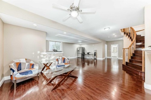 29 Simcoe Gate Sw, Calgary, AB - Indoor