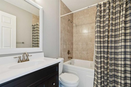 42 Hidden Hills Way Nw, Calgary, AB - Indoor Photo Showing Bathroom