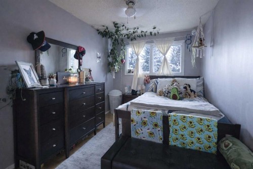 102 Dalgleish Bay Nw, Calgary, AB - Indoor