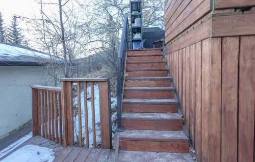 102 Dalgleish Bay Nw, Calgary, AB - Outdoor