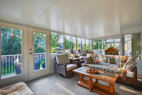 125 Copeland Close, Langdon, AB - Indoor Photo Showing Living Room