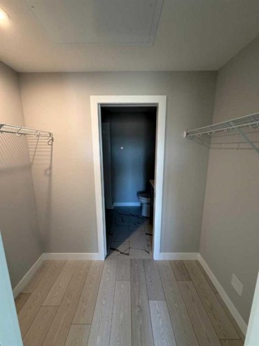 1314-63 Corner Glen Crescent, Calgary, AB - Indoor With Storage