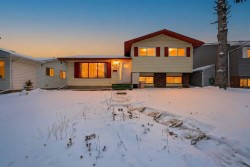 6011 Temple Drive NE Calgary, AB T1Y 3B5