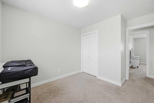 6011 Temple Drive Ne, Calgary, AB - Indoor Photo Showing Other Room