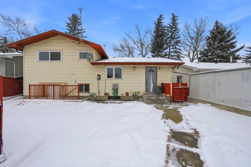 6011 Temple Drive Ne, Calgary, AB - Outdoor