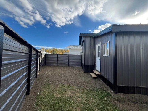#50, 110 Highway 22, Cremona, AB 
