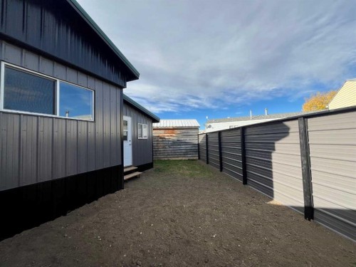 #50, 110 Highway 22, Cremona, AB 