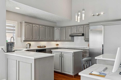 231 Scimitar Bay Nw, Calgary, AB - Indoor Photo Showing Kitchen With Upgraded Kitchen