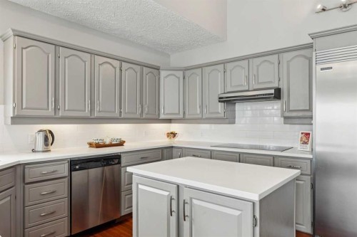 231 Scimitar Bay Nw, Calgary, AB - Indoor Photo Showing Kitchen With Upgraded Kitchen