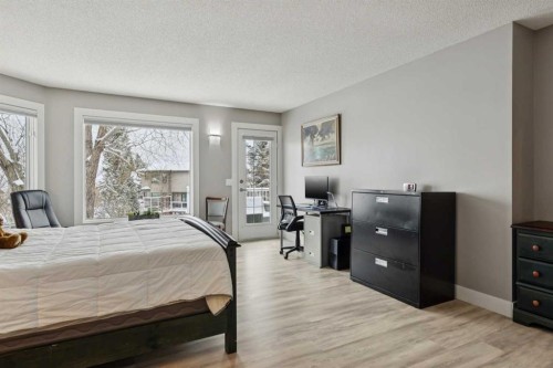 231 Scimitar Bay Nw, Calgary, AB - Indoor Photo Showing Bedroom