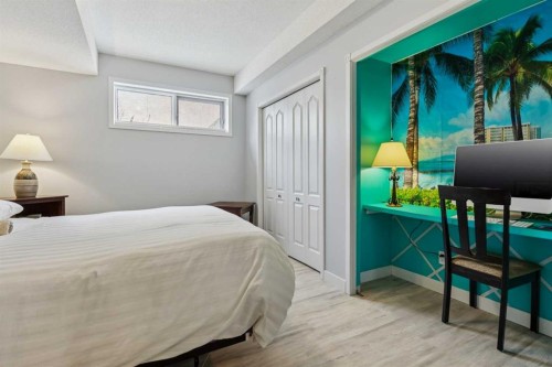 231 Scimitar Bay Nw, Calgary, AB - Indoor Photo Showing Bedroom